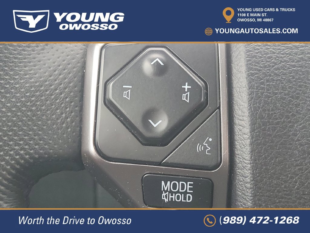 Used 2021 Toyota Tacoma SR5 AWD/4WD image 14
