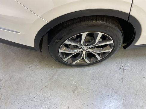 Used 2024 Acura MDX FWD w/ Technology Package image 12