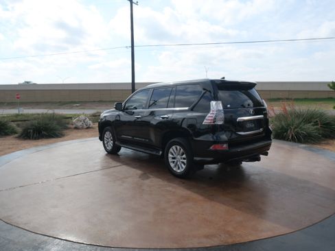 Used 2023 Lexus GX 460 Premium image 5