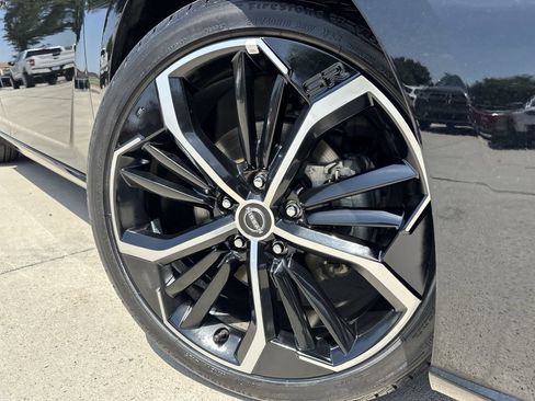 Used 2024 Nissan Altima 2.5 SR FWD image 7