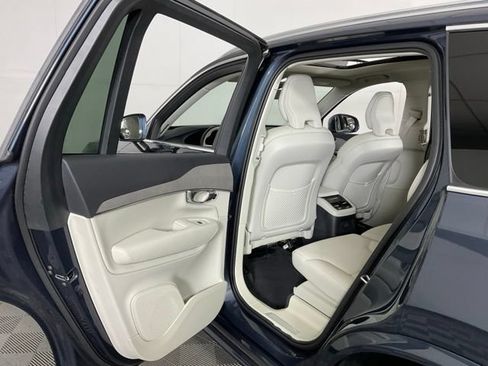 Certified 2025 Volvo XC90 T8 Plus w/ Protection Package Premier AWD/4WD image 33