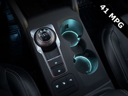 Used 2020 Ford Escape Titanium image 22