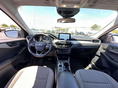 Used 2022 Ford Escape SE w/ Convenience Package FWD image 13