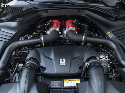 Used 2015 Ferrari California T image 45