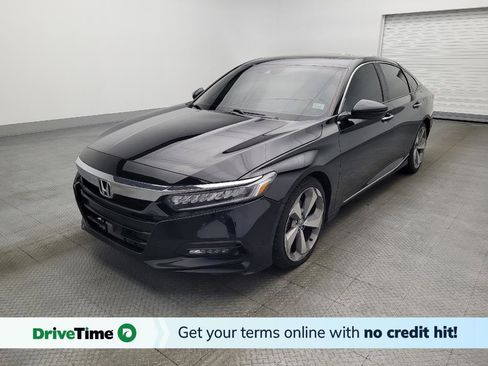 Used 2018 Honda Accord Touring image 1