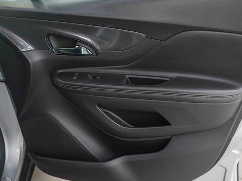 Used 2022 Buick Encore Preferred image 9