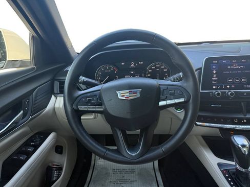 Used 2023 Cadillac CT4 Luxury RWD image 12