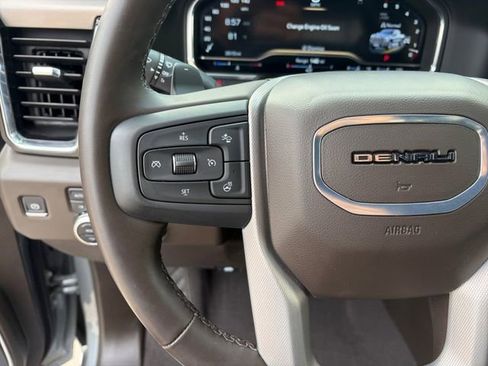 Used 2025 GMC Sierra 1500 Denali w/ Denali Reserve Package AWD/4WD image 6