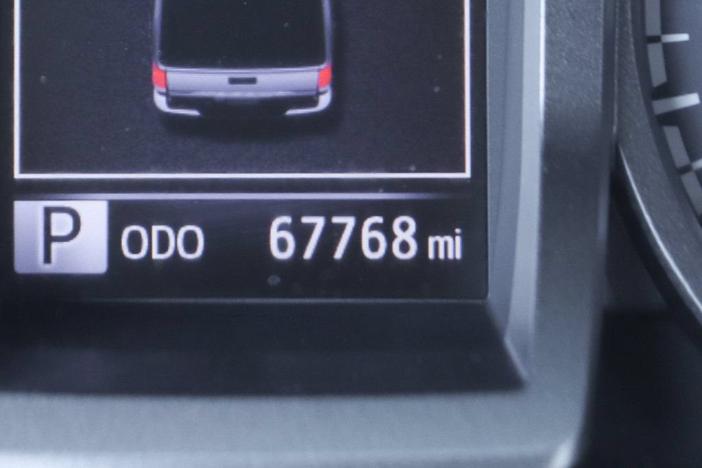 Used 2018 Toyota Tacoma TRD Off-Road AWD/4WD image 23