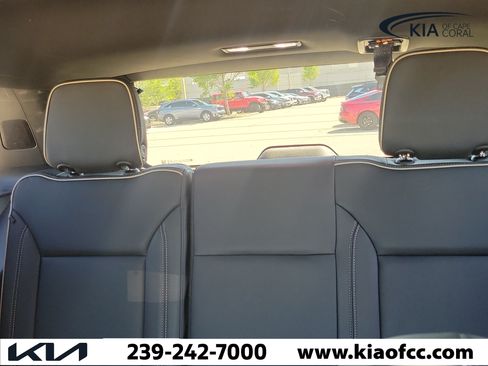 Used 2024 Chevrolet Tahoe Premier RWD image 18