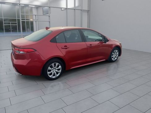 Used 2020 Toyota Corolla LE image 8