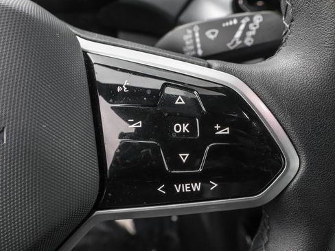 Used 2023 Volkswagen ID.4 Pro image 22