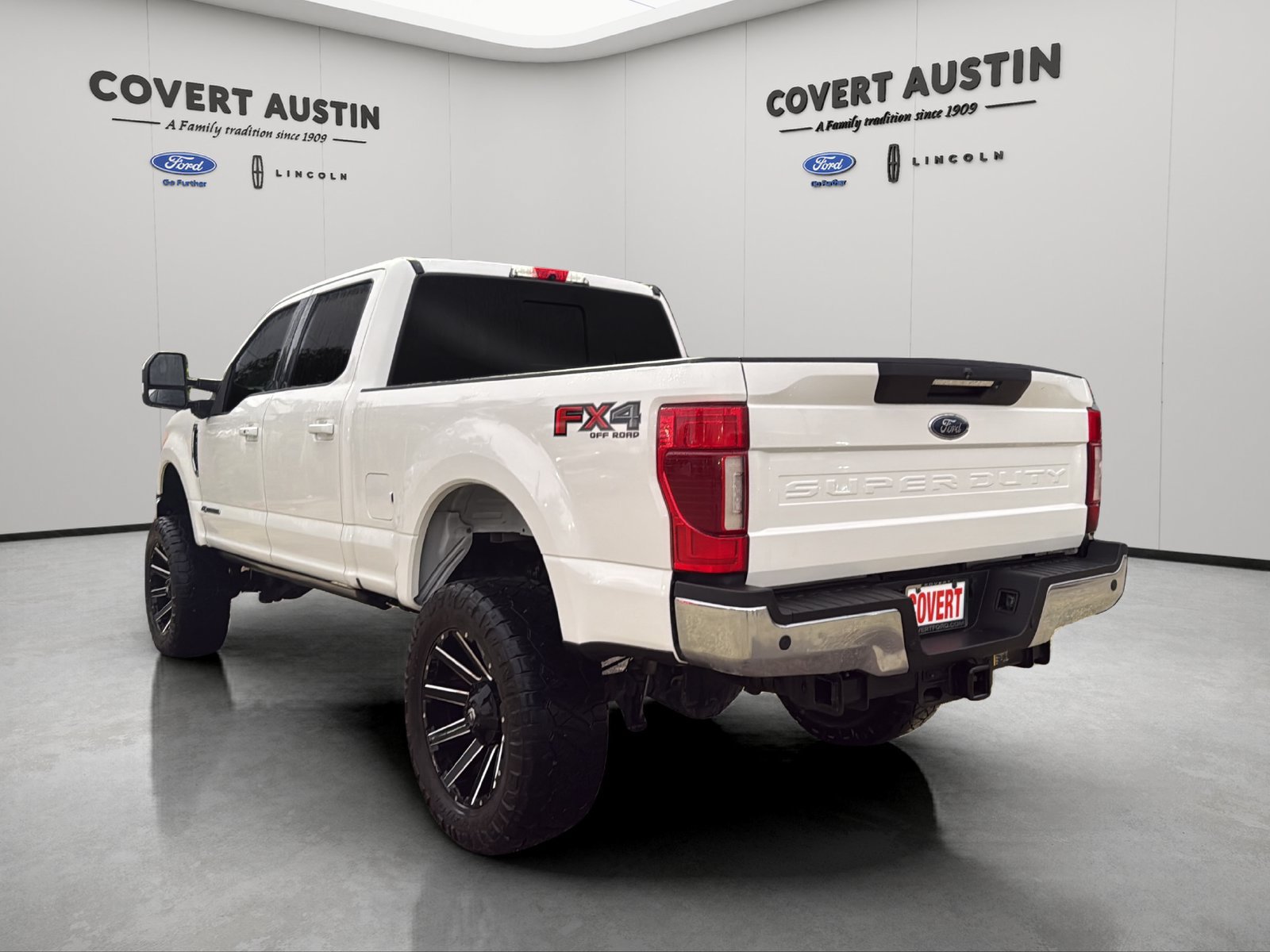 Used 2022 Ford F250 Lariat w/ Lariat Ultimate Package AWD/4WD image 3