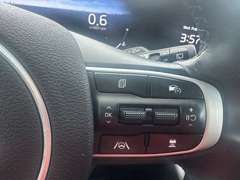 Used 2025 Kia Sportage SX FWD image 16