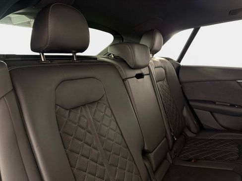 Used 2024 Audi SQ8 Prestige w/ Prestige Package AWD/4WD image 28
