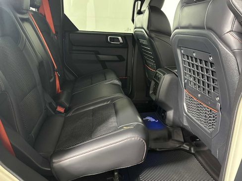 Used 2025 Ford Bronco Raptor AWD/4WD image 17