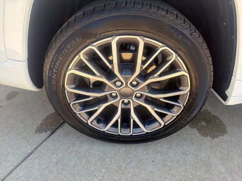 Used 2024 Jeep Grand Cherokee L Summit image 34