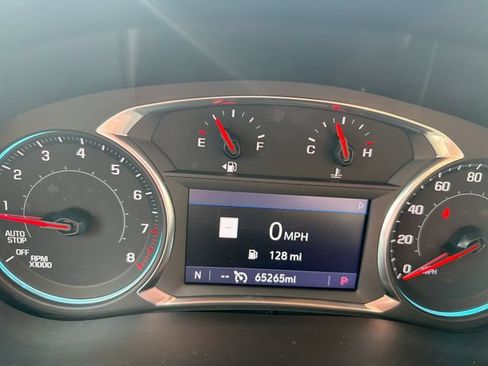 Used 2021 Chevrolet Traverse Premier w/ LPO, Floor Liner Package FWD image 18