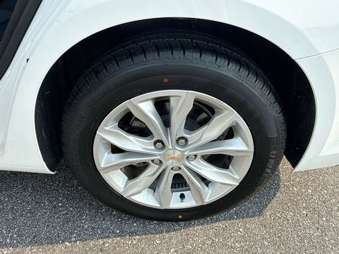 Used 2024 Chevrolet Malibu LT FWD image 24