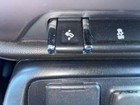 Used 2015 GMC Sierra 1500 SLT AWD/4WD image 25