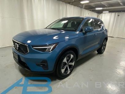 Certified 2025 Volvo XC40 B5 Plus