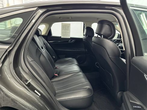 Used 2023 Genesis G80 2.5T image 17