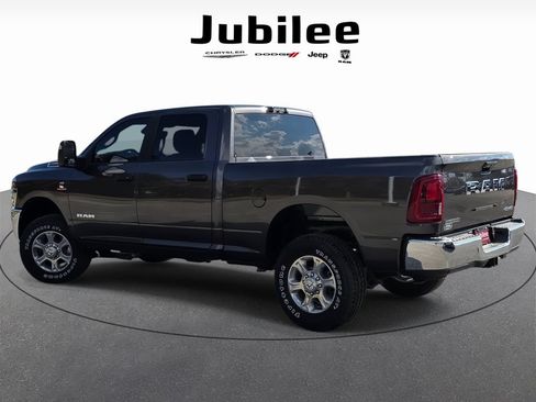 New 2026 RAM 2500 Big Horn AWD/4WD image 4