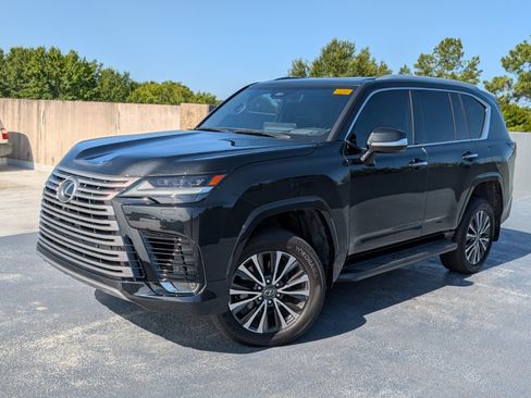 Used 2026 Lexus LX 600 4WD w/ Interior Upgrade Package image 1