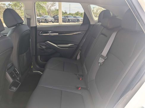 Used 2024 Kia Seltos EX FWD image 14