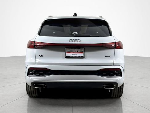 Used 2025 Audi Q5 Premium Plus w/ Premium Plus image 4