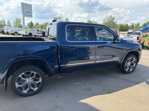 Used 2024 RAM 1500 Limited AWD/4WD image 4