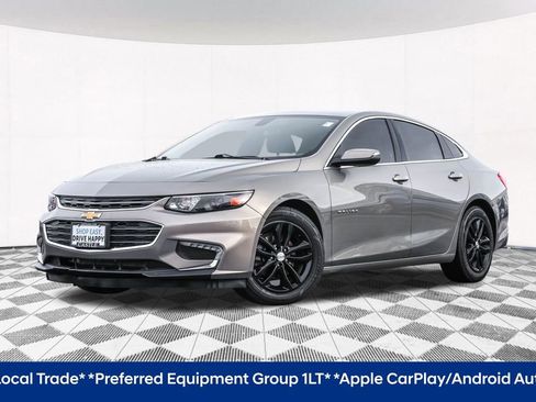 Used 2018 Chevrolet Malibu LT image 2