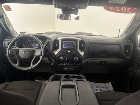 Used 2024 Chevrolet Silverado 1500 Custom Trail Boss AWD/4WD image 18