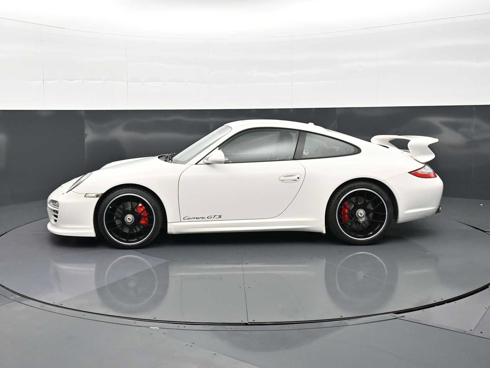 Used 2012 Porsche 911 Carrera GTS RWD image 2