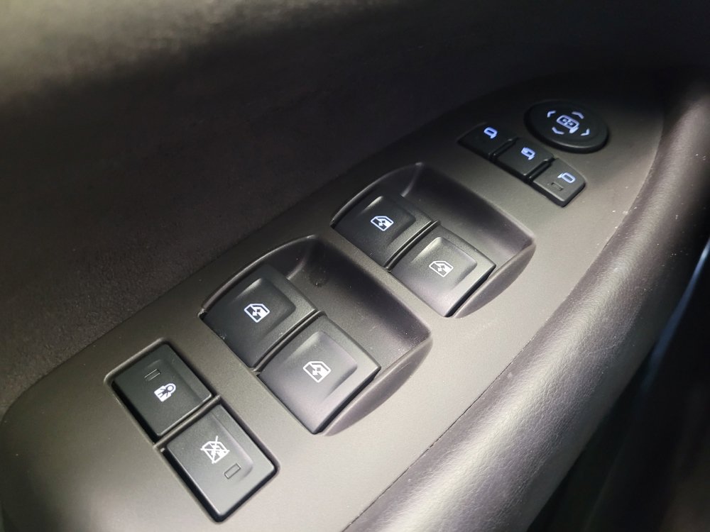 Used 2017 Cadillac Escalade ESV Platinum AWD/4WD image 27