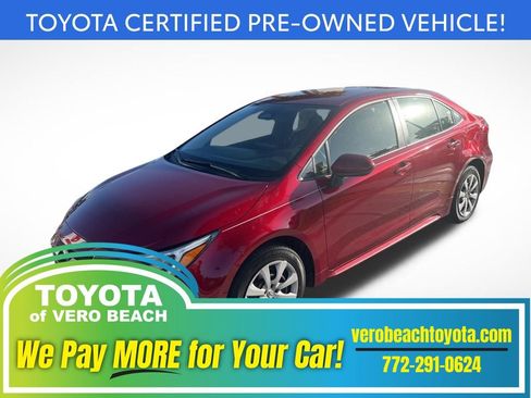 Used 2024 Toyota Corolla LE image 1