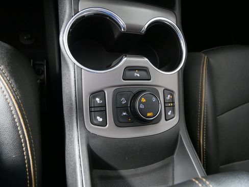 Used 2022 GMC Terrain AT4 w/ Infotainment Package II AWD/4WD image 29