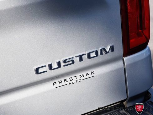 Used 2021 Chevrolet Silverado 1500 Custom Trail Boss w/ Safety Confidence Package AWD/4WD image 8