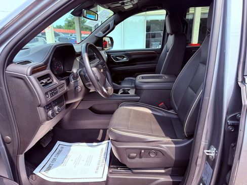 Used 2021 Chevrolet Tahoe Premier AWD/4WD image 16