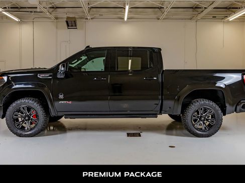 Used 2022 GMC Sierra 1500 AT4 w/ AT4 Premium Package AWD/4WD image 5