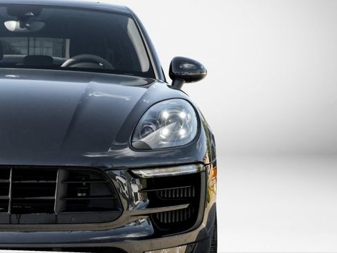 Used 2018 Porsche Macan GTS AWD/4WD image 50