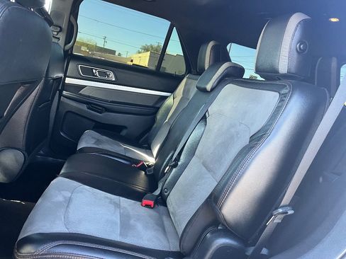 Used 2017 Ford Explorer XLT w/ Equipment Group 202A image 30