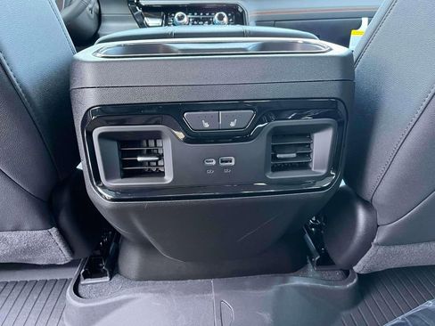 New 2026 GMC Sierra 2500 AT4 w/ Max Trailering Package image 15
