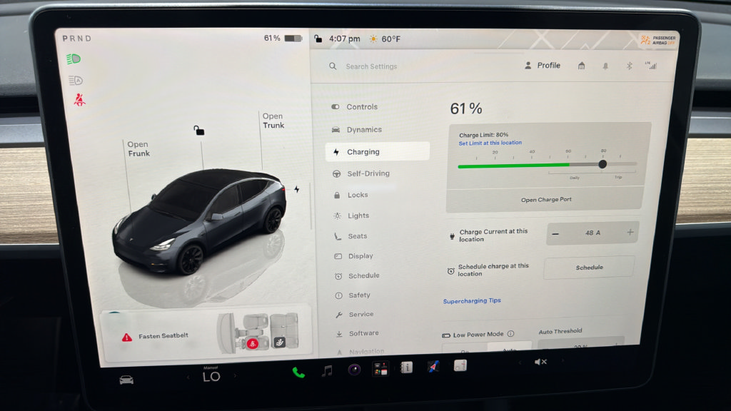 Used 2022 Tesla Model Y Long Range AWD/4WD image 37