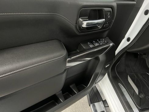 Used 2020 Chevrolet Silverado 2500 LTZ image 31