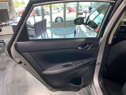 Used 2017 Nissan Sentra S FWD image 15