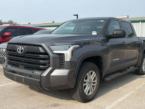 Used 2024 Toyota Tundra SR5 w/ SR5 Premium Package AWD/4WD image 15