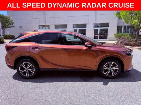 Certified 2025 Lexus RX 350 Premium w/ Accessory Package (Z1) FWD image 9