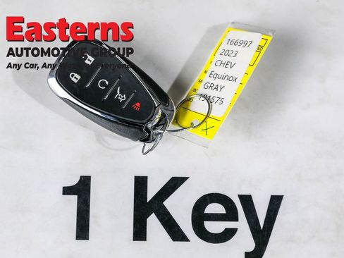 Used 2023 Chevrolet Equinox LT w/ Driver Convenience Package image 24