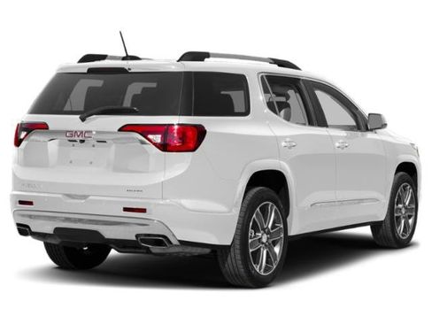 Used 2019 GMC Acadia Denali image 2